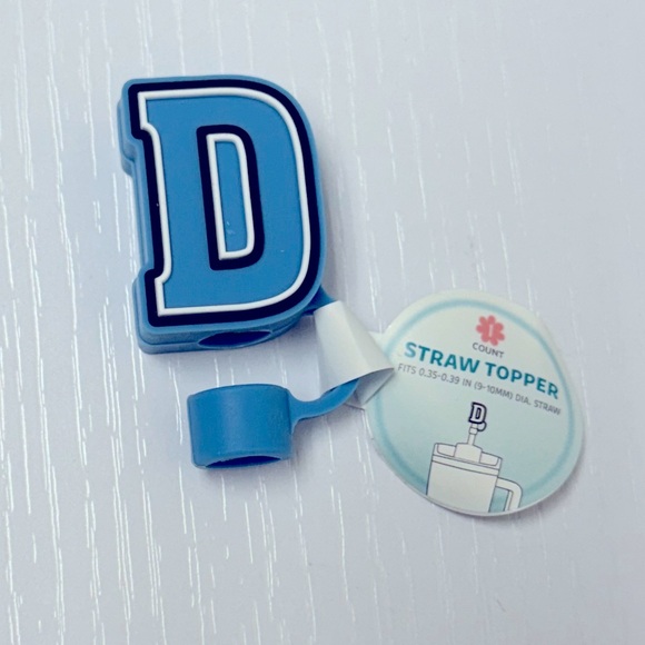 NWT Target Bullseye Playground Monogram "D” Straw Topper in Blue - Picture 2 of 4
